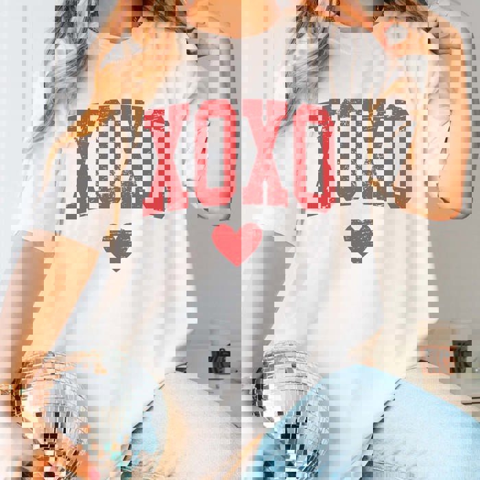XOXO Heart Distressed Graphic Comfort Color Tee