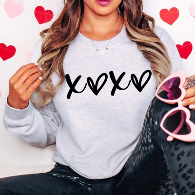 XOXO With Hearts Graphic Sweatshirt