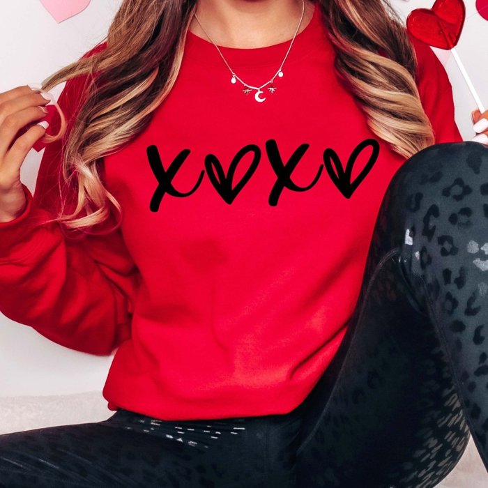 XOXO With Hearts Graphic Sweatshirt