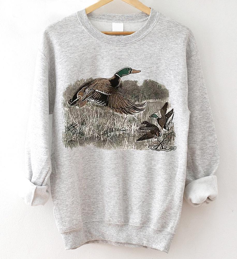 Vintage Duck Sweatshirt / Retro Mallard Shirt / Women's Graphic Sweater