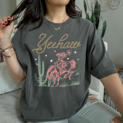 Yeehaw Tee | Western Shirt | Cowgirl T-shirt | Cowboy | Rodeo | Desert | Comfort Colors | Charcoal Gray | Pepper