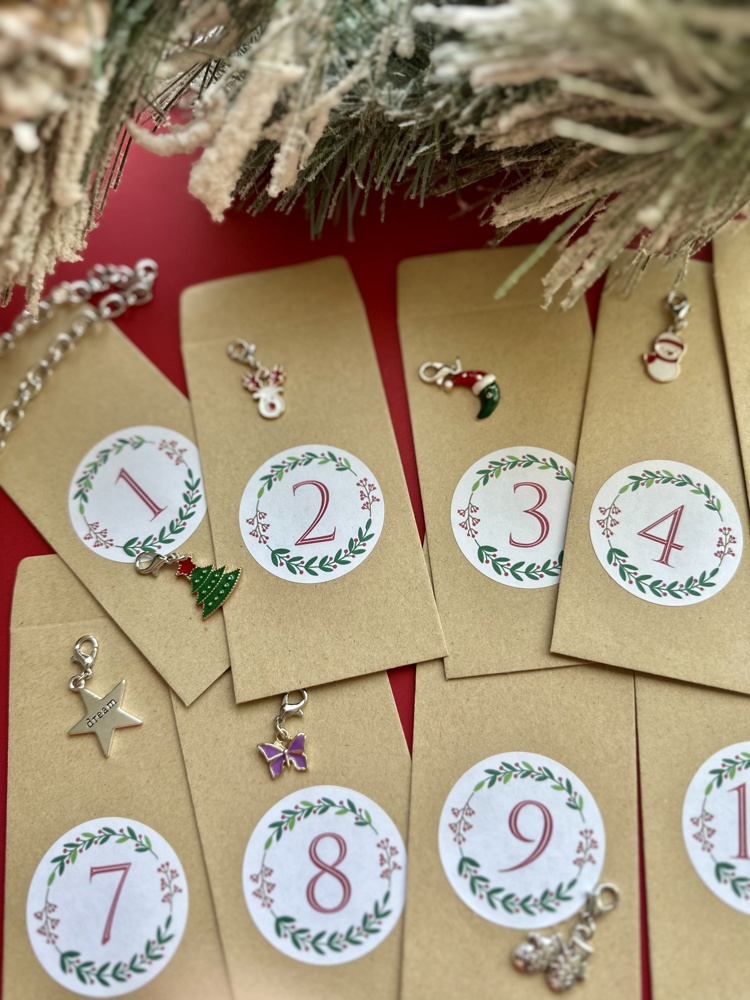 Christmas Advent Calendar Charm Bracelet and Necklace for kids girls DIY kit