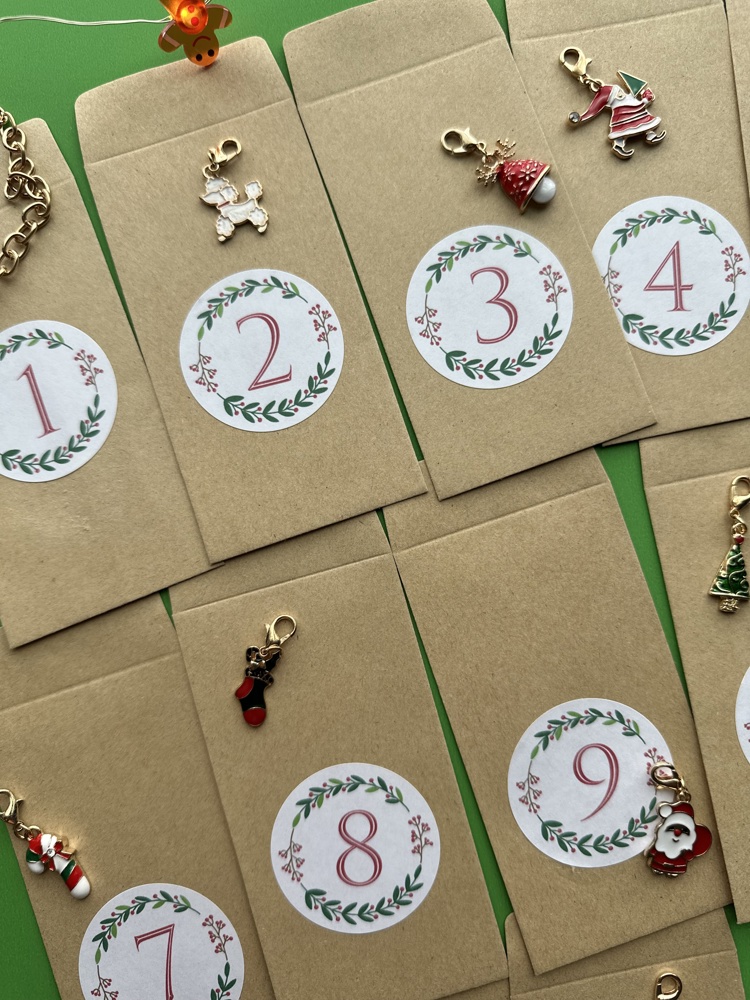 Christmas Advent Calendar Charm Bracelet and Necklace for kids girls DIY kit