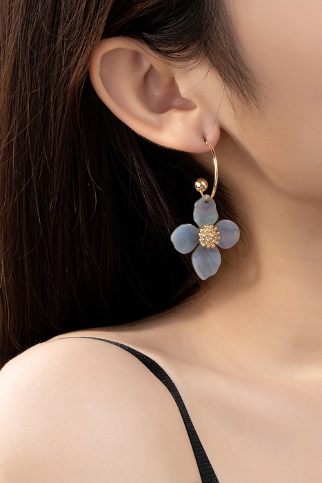 Very Carrot Floral Charm Hoop Earrings