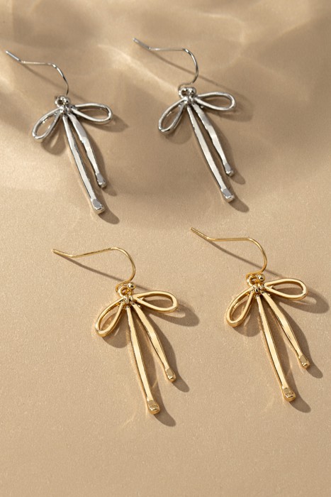 Very Carrot Silver Flowing Elegance Bow Earrings