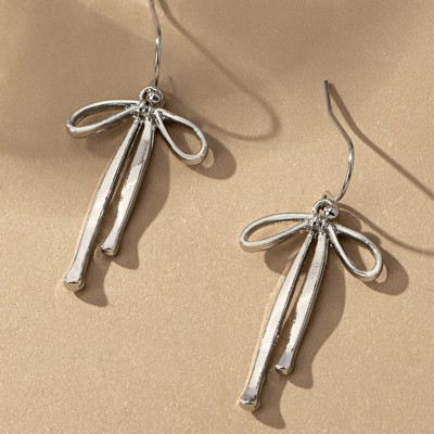 Very Carrot Silver Flowing Elegance Bow Earrings