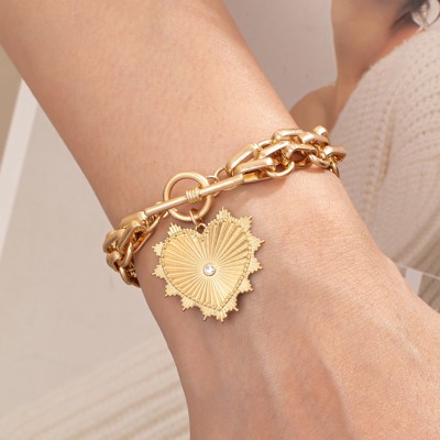 Very Carrot Heartbound Statement Chain Bracelet