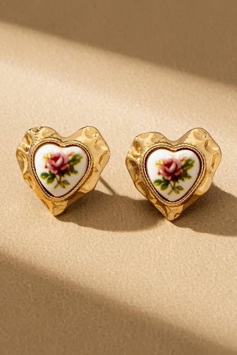 Very Carrot Heirloom Rose Heart Studs
