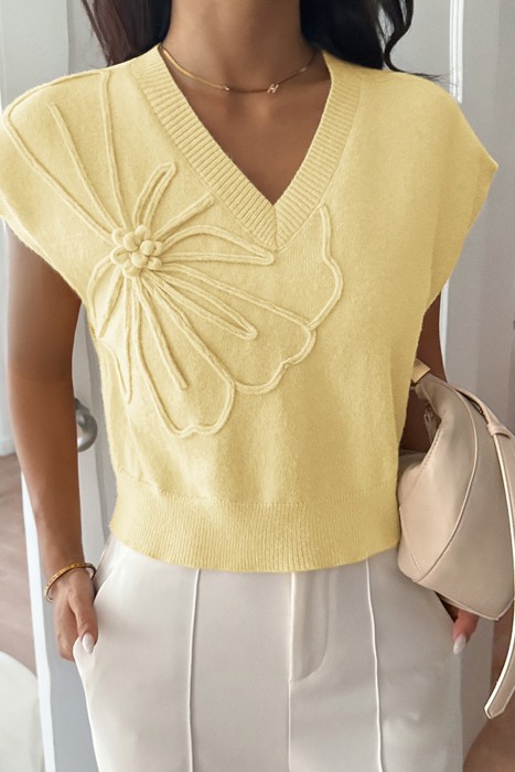 Love Kuza Chic Blossom Sweater Vest
