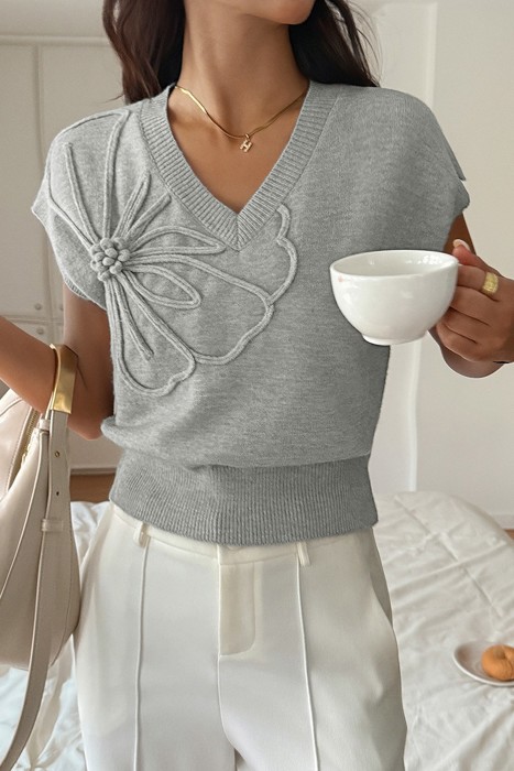 Love Kuza Chic Blossom Sweater Vest