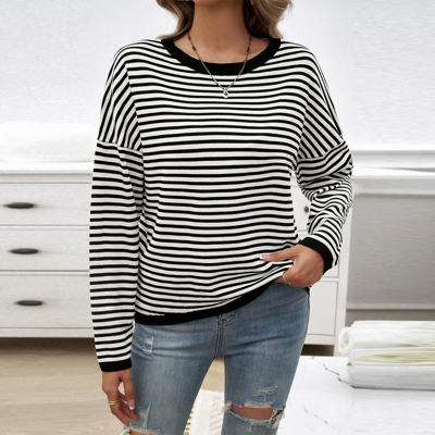 Love Kuza Contrast Charm Pullover