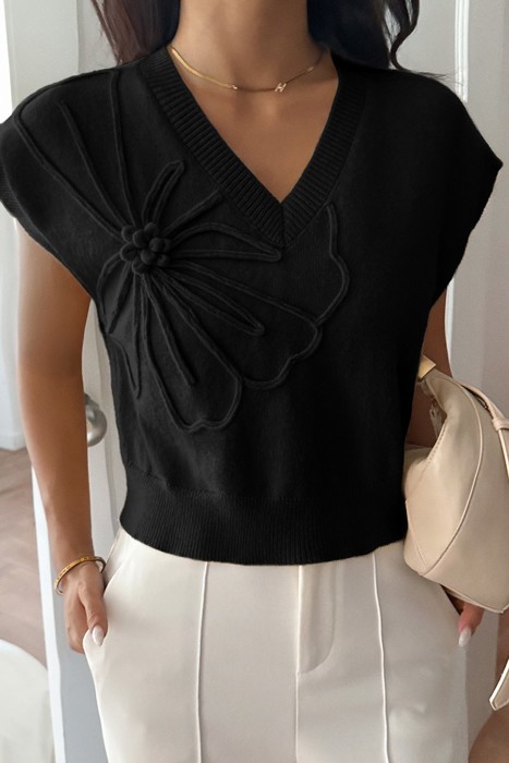 Love Kuza Chic Blossom Sweater Vest