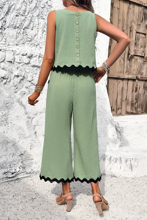 Love Kuza The Wave Trims Top & Capris 2 Pieces Set