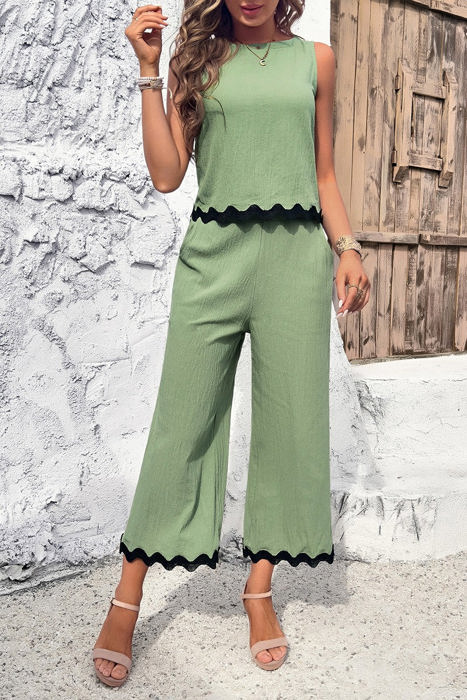 Love Kuza The Wave Trims Top & Capris 2 Pieces Set
