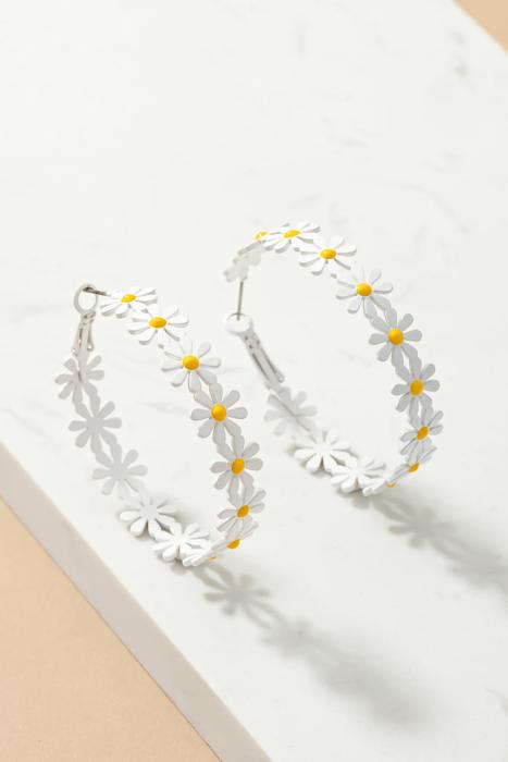 Very Carrot Daisy Delight Hoop Earrings