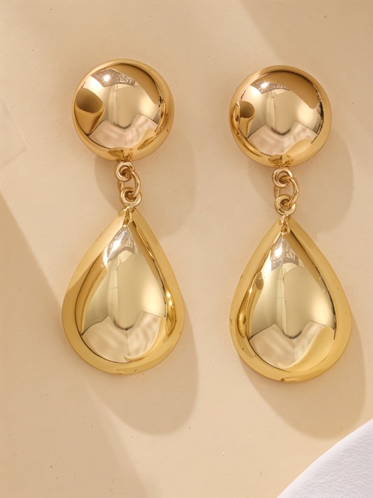 Very Carrot Puffy Teardrop Dome Earrings