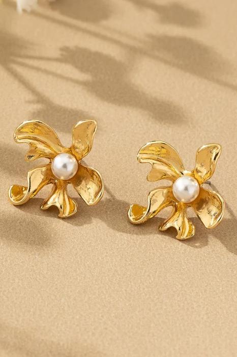 Very Carrot Petal & Pearl Blossom Stud Earrings