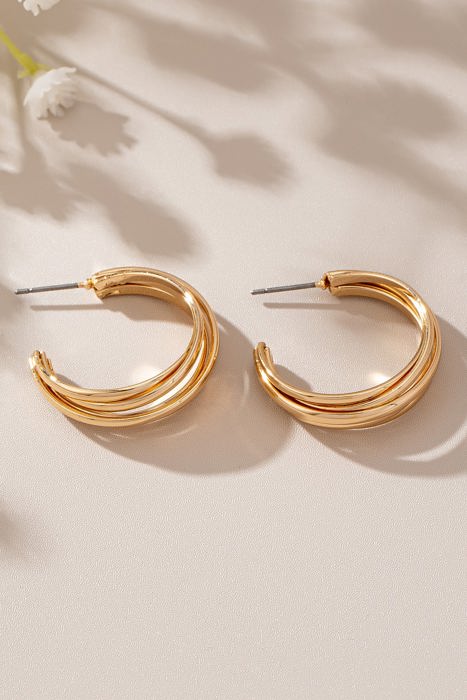 Very Carrot Triple Twist Interlock Hoop Earrings