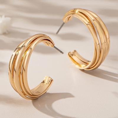 Very Carrot Triple Twist Interlock Hoop Earrings