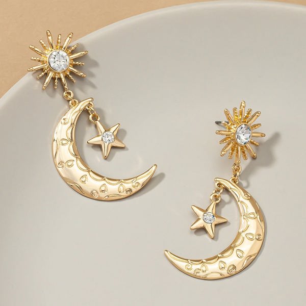 Very Carrot Etched Casting Crescent and Star Earrings