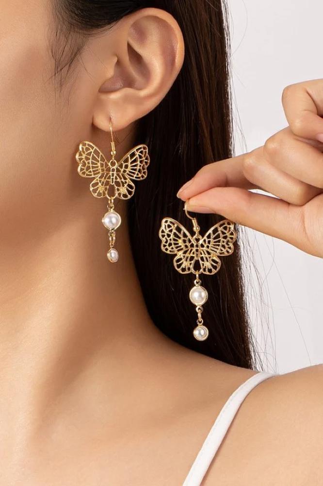 Very Carrot Filigree butterfly with pearl drop earrings