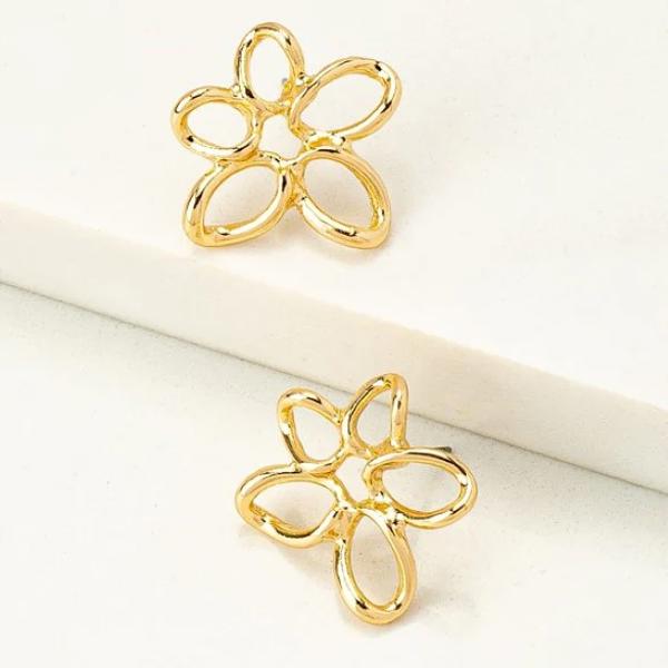 Very Carrot Openwork flower stud earrings