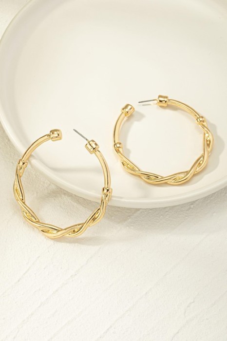 Very Carrot Twisted Elegance Hoop Earrings