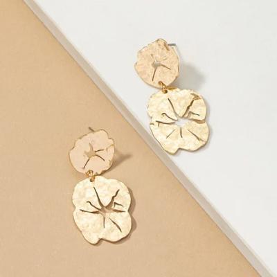 Very Carrot Hammered double metal flower drop earrings