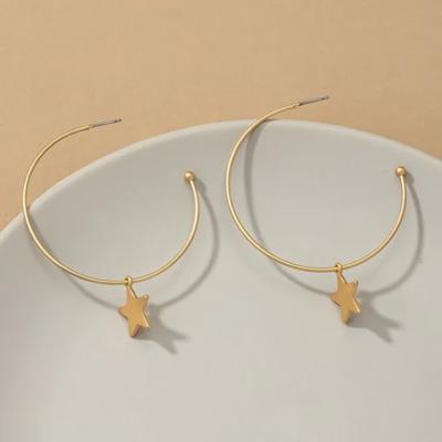 Very Carrot Dainty Hoop Earrings with Star Charm