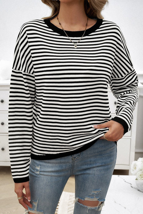 Love Kuza Contrast Charm Pullover