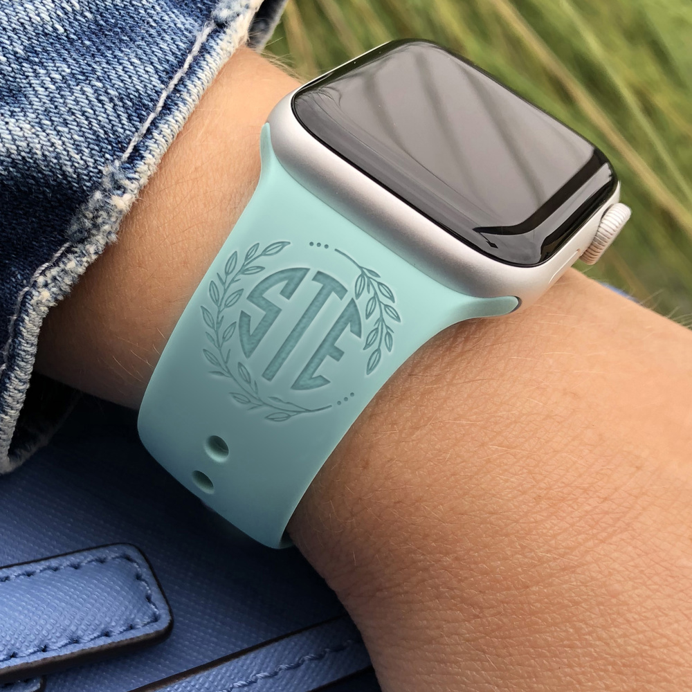 Personalized Apple Watch Monogram iWatch Band Silicone Watch 38/40/41 42/44/46/45/49 Strap Engraved