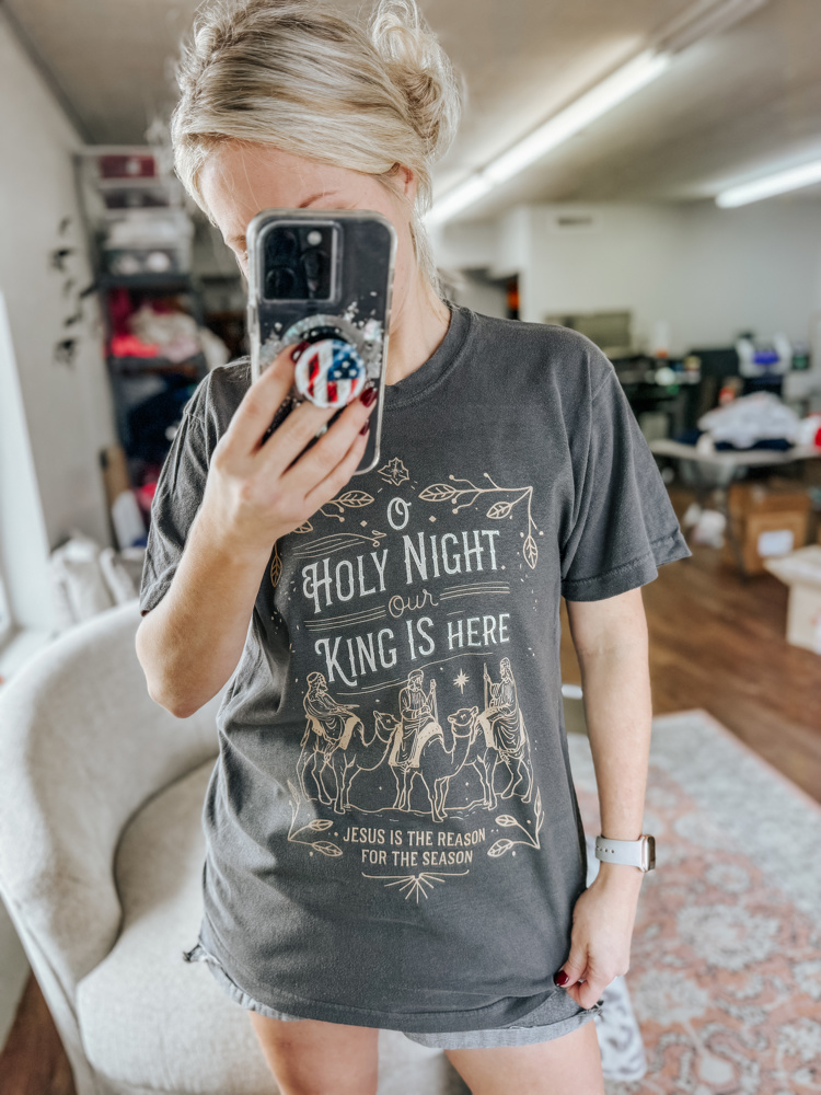 O Holy Night Graphic Comfort Colors Tee