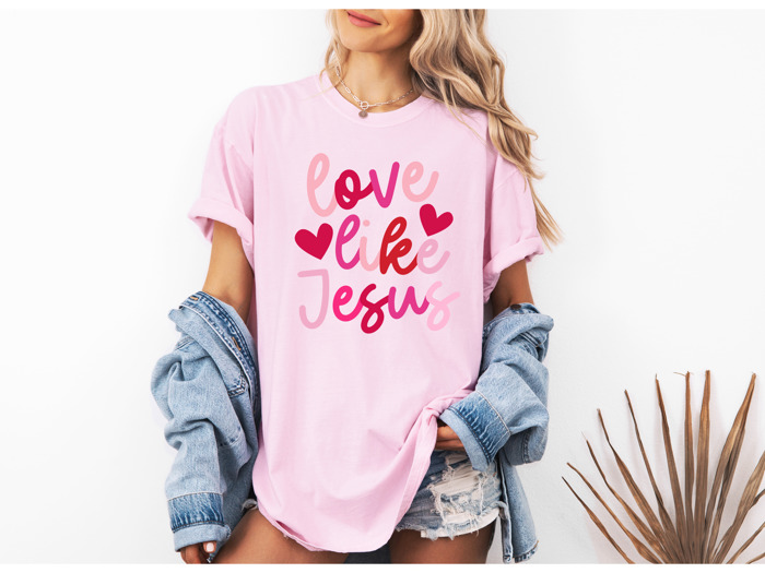 Love Like Jesus Women's Valentines Graphic Tee