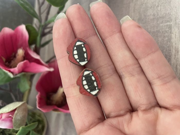 Vampire Lip Stud Earring 