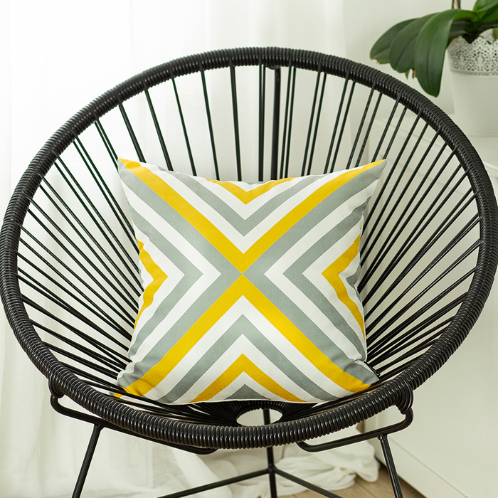 Decorative Geometric Flashback Throw Pillow Cover 18" x 18"