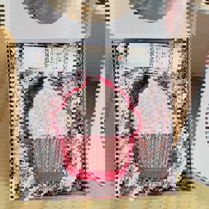 You Take The Cake Thank you gift - Cupcake Gift Set - Bath Bomb with Lip Balm - Teacher Gift - Employee Gift - Coworker Gift - Friend Gift - Thankful Gift - Thank You Gift - Gift Set - Bath Bomb