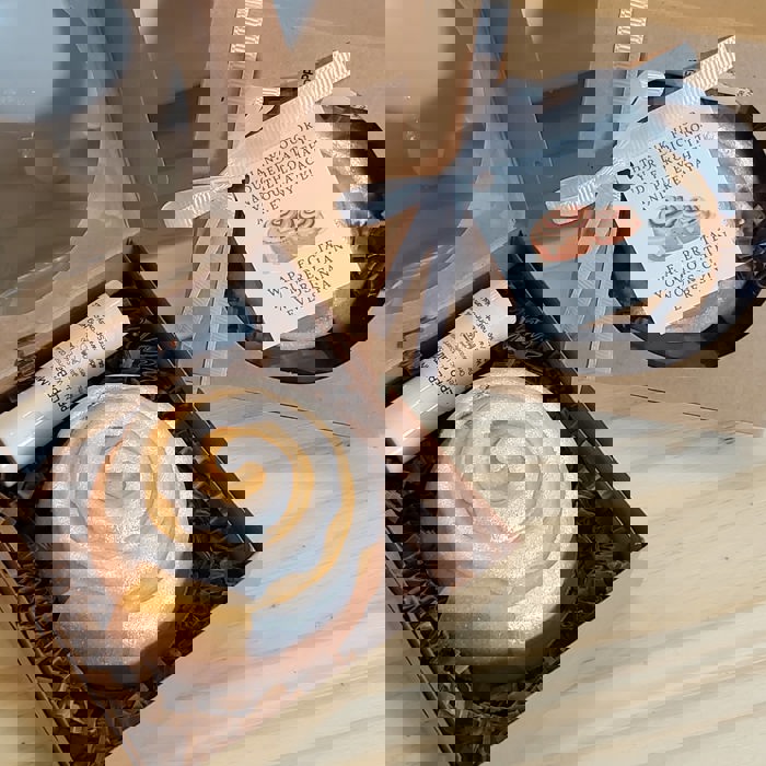 Thank you for your dedication gift - Cinnamon Roll Gift Set - Bath Bomb with Lip Balm - Teacher Gift - Employee Gift - Coworker Gift - Friend Gift - Thankful Gift - Gift Set - Bath Bomb - Lip Balm