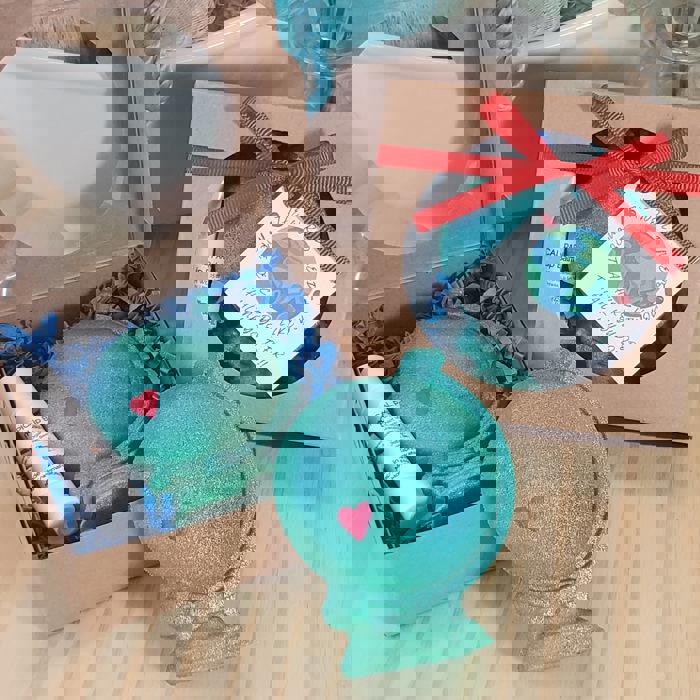 Thank you gift - World Gift Set - Bath Bomb with Lip Balm - Teacher Gift - Thankful Gift - Thank You Gift - Gift Set