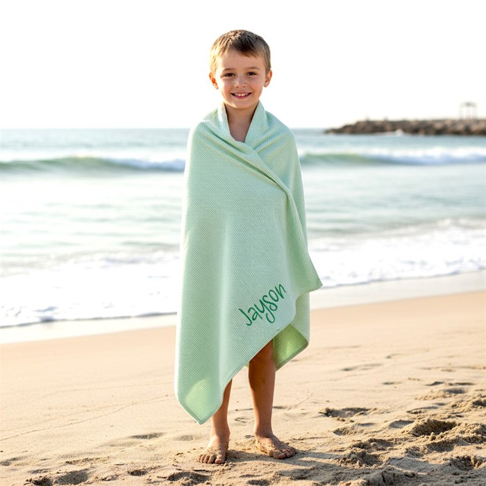 Personalized Gingham Towel, Kids Embroidered Towel, Toddler Seersucker Bath Towel, Kids Beach Towel, Children's Monogram Beach Towel