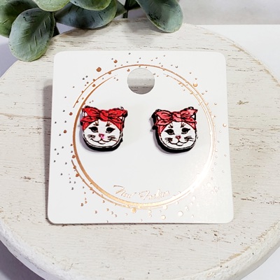 Cat with Bow Wood Studs 