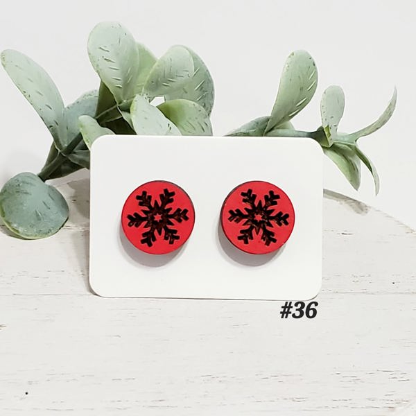 Christmas Wood Studs | Style 36