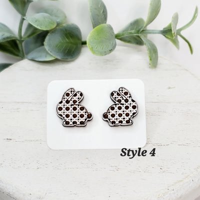 Rattan Rabbit Wood Studs