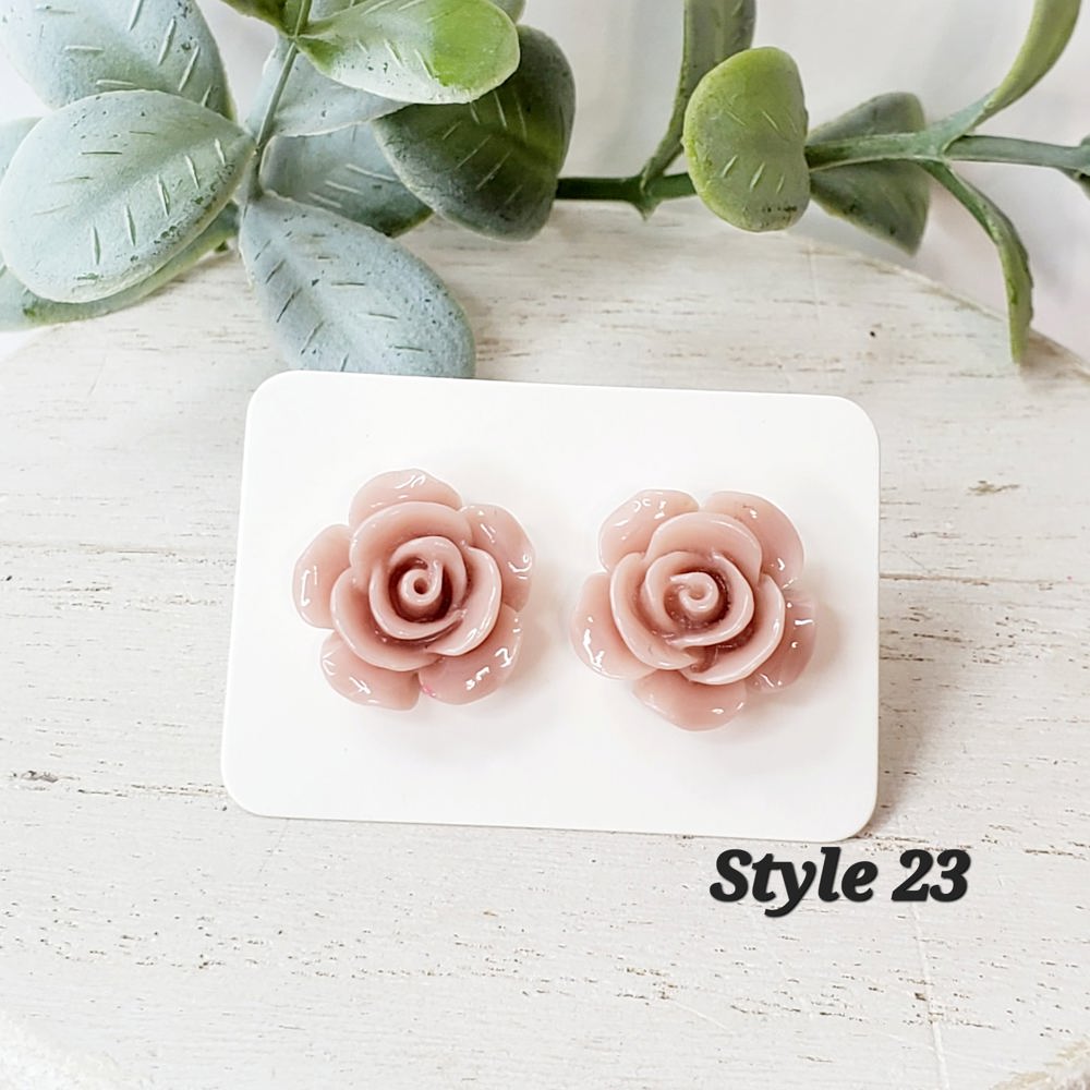 Flower Studs | Style 23