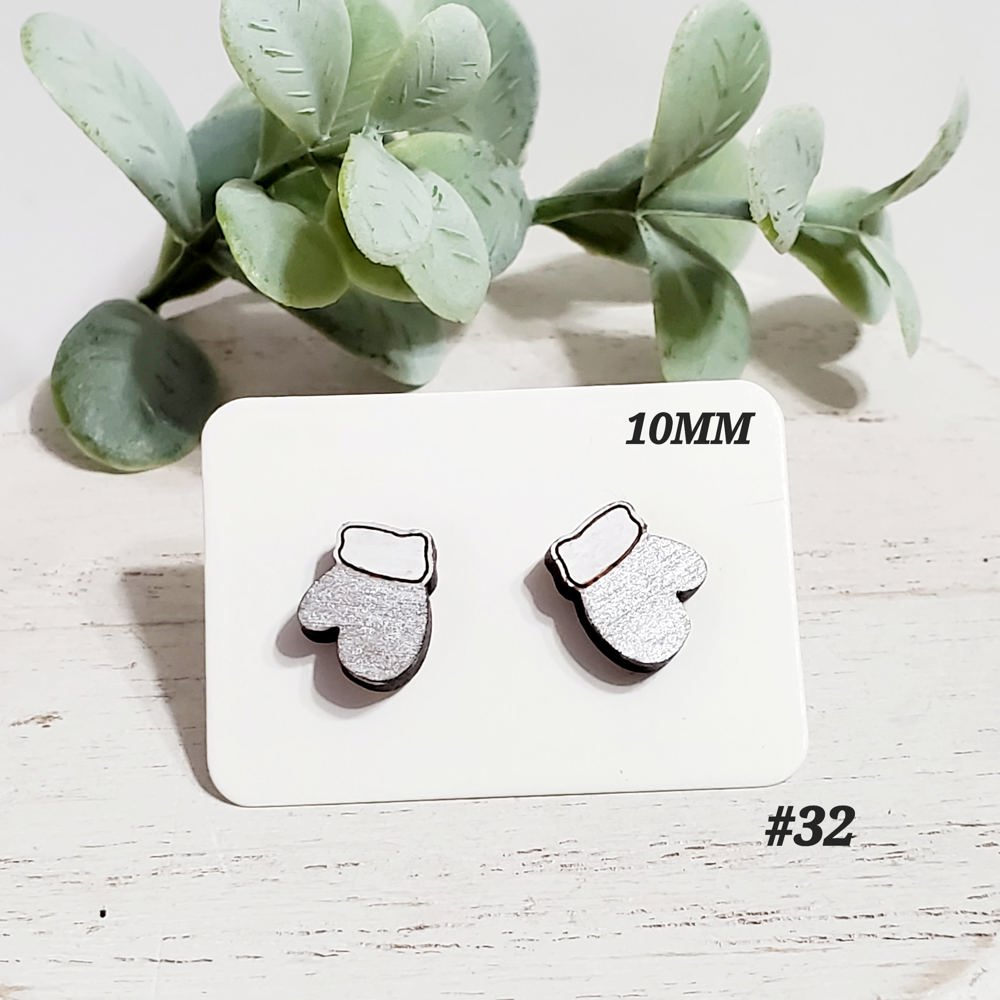 Christmas Wood Studs | Style 32