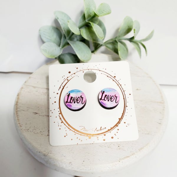 L O V E R Wood Studs