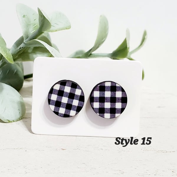 Buffalo Plaid Printed Wood Studs