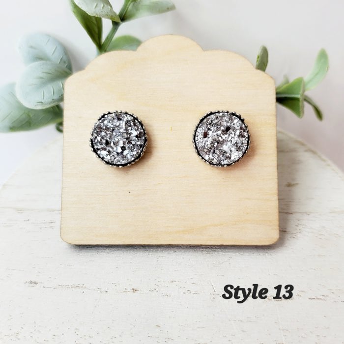 Premium Studs | Style 13