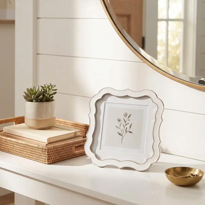 4x4 Vintage Square Frame