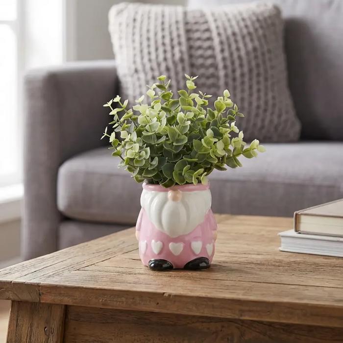 Eucalyptus in Hearts Gnome