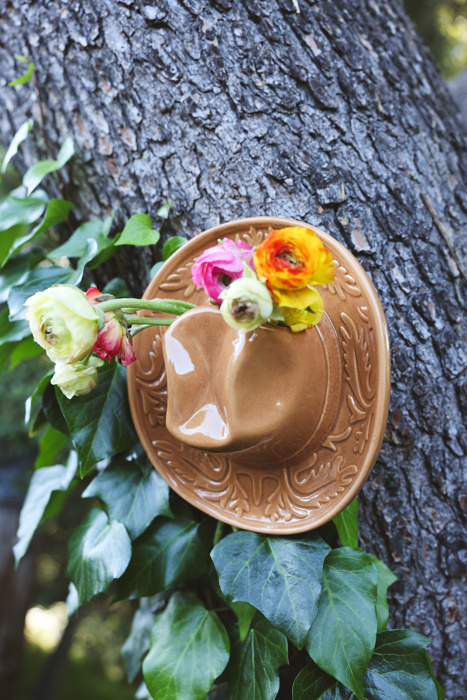 8" Ceramic Western Hat Hanging Vase